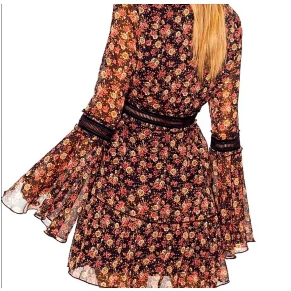 🆕 Nasty Gal I’ll be Bouquet black floral bell sleeve mini dress size 6 - Picture 2 of 13
